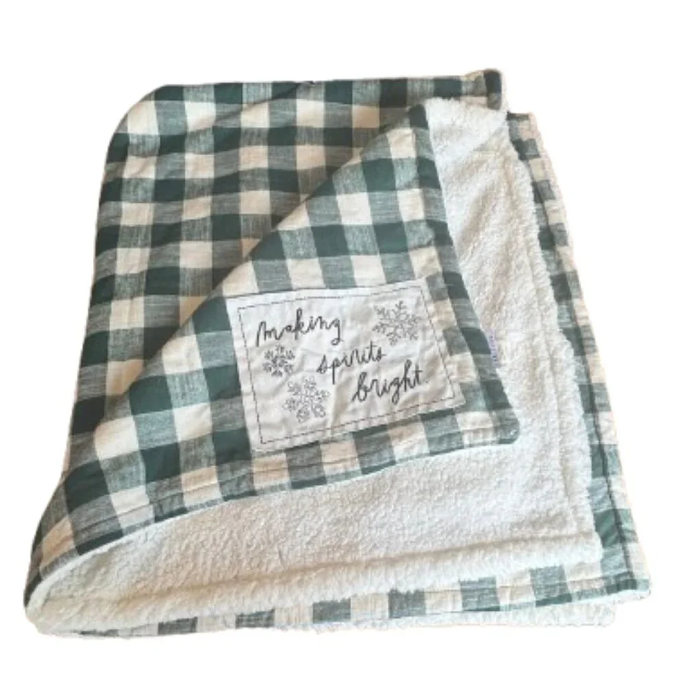 New Rae Dunn MAKING SPIRITS BRIGHT Buffalo Check Sherpa Blanket Throw